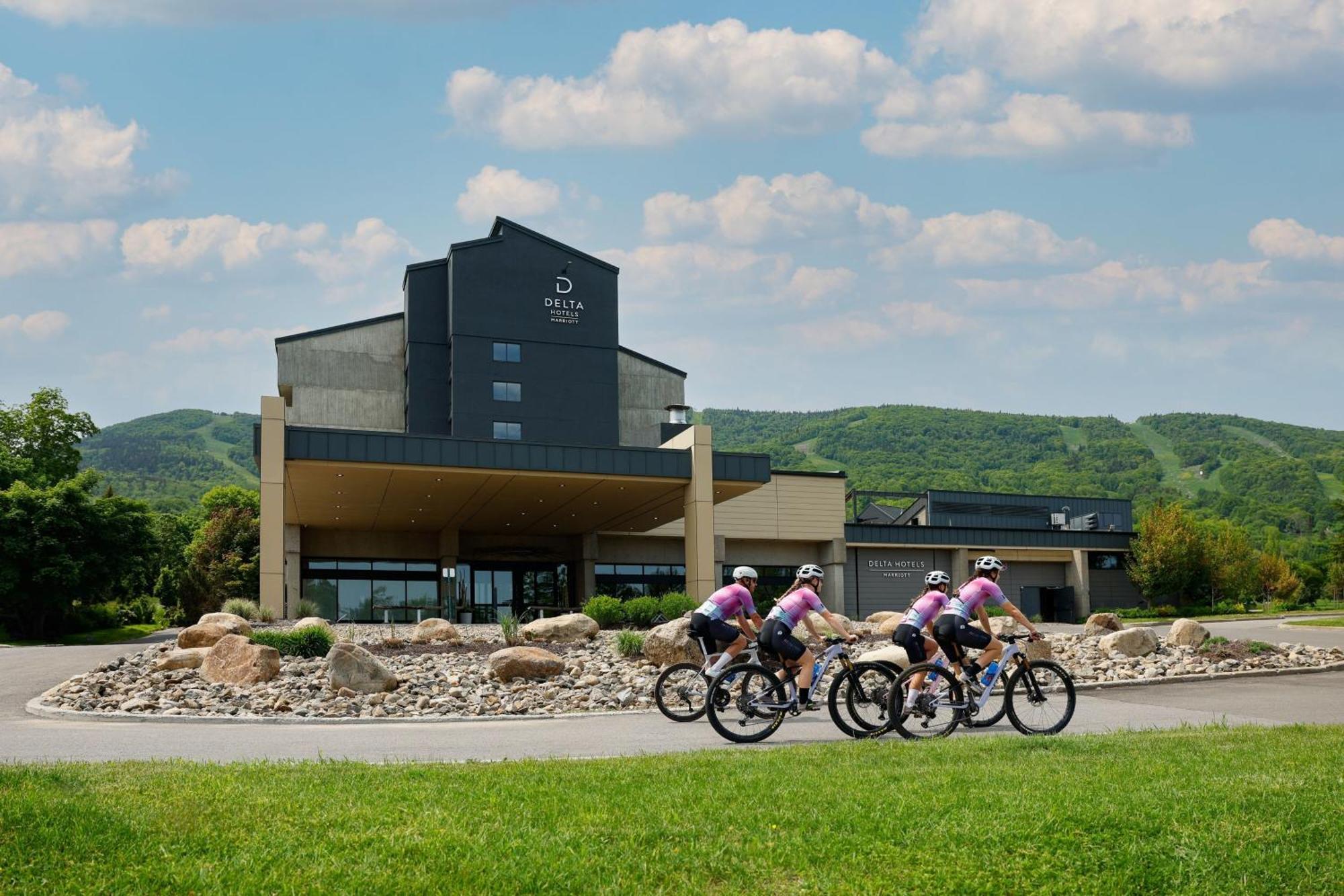 Delta Hotels By Marriott Mont Sainte-Anne, Resort & Convention Center Beaupré Zewnętrze zdjęcie